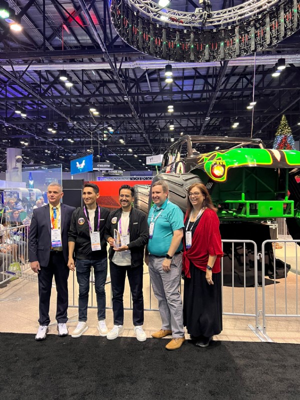 Eğlence Teknoloji Sektörünün Oskar’ı Brass Ring Ödülü DOF Robotics’in Oldu!